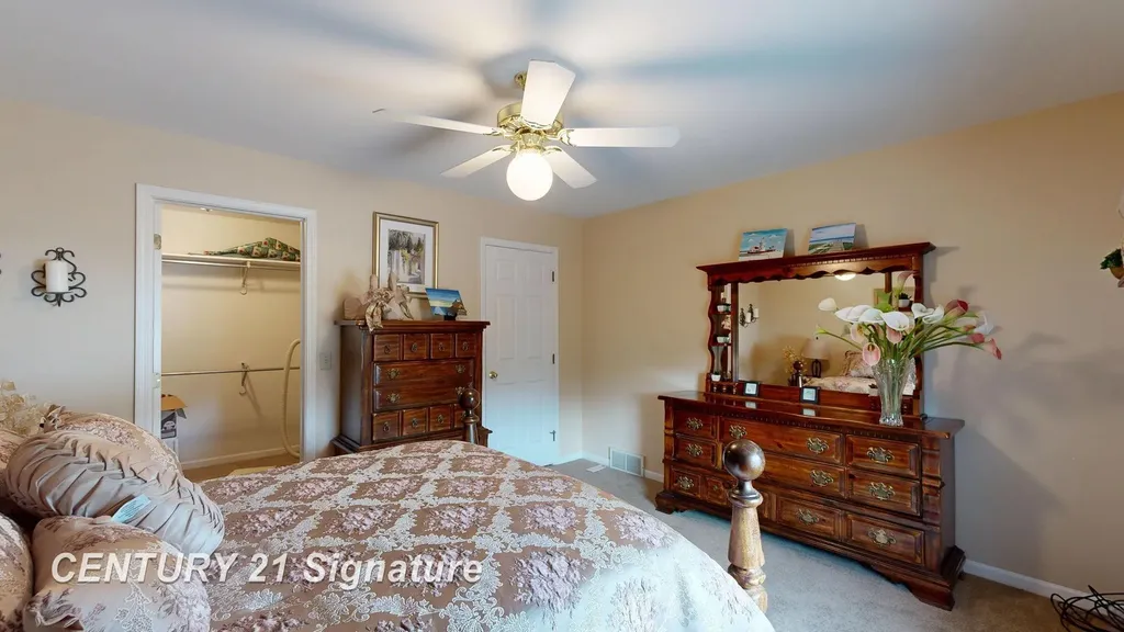 4407 Spurwood Drive Saginaw Charter Township MI 48603
