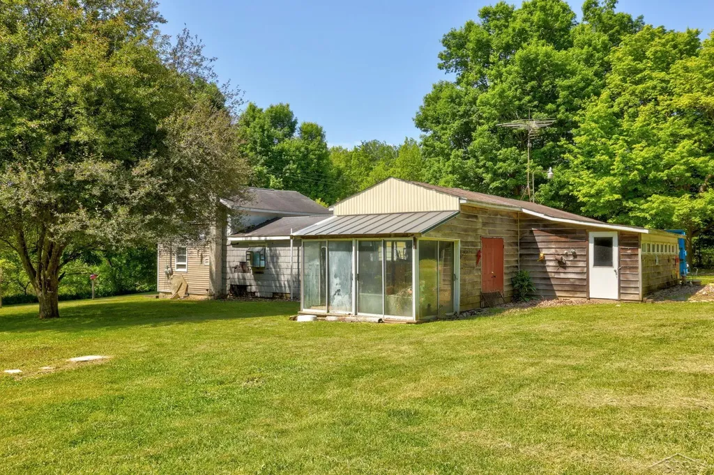 5400 Sister Lake Road Marathon Township MI 48421