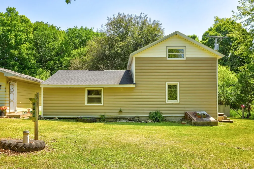 5400 Sister Lake Road Marathon Township MI 48421