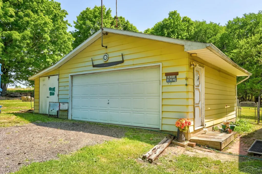 5400 Sister Lake Road Marathon Township MI 48421