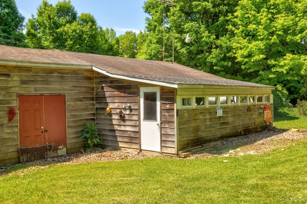 5400 Sister Lake Road Marathon Township MI 48421