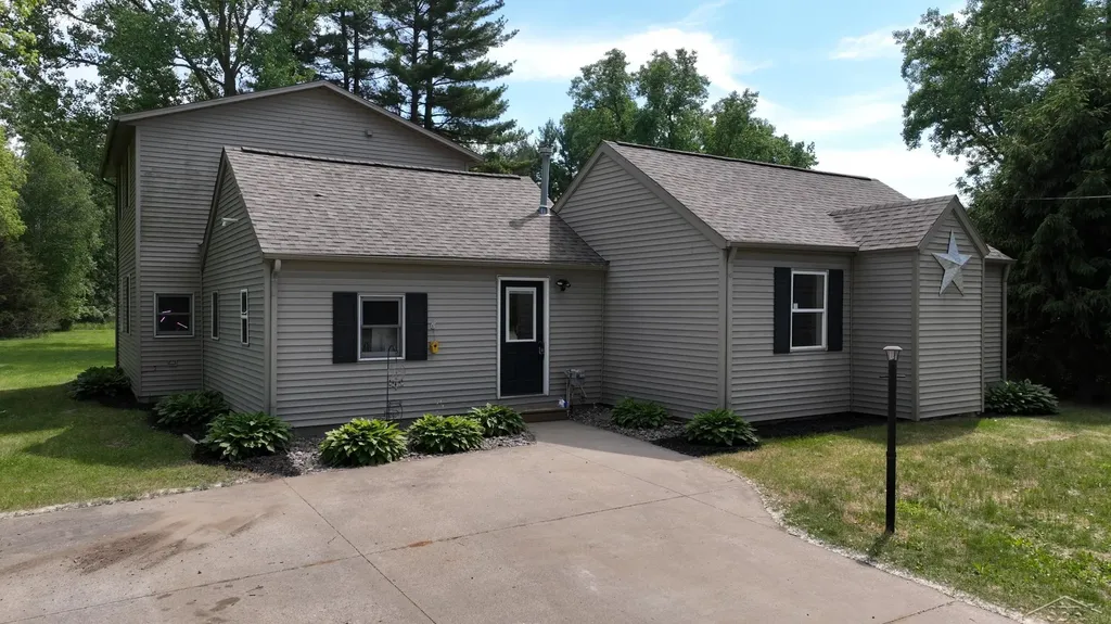 22359 Gratiot Road Merrill Village MI 48637