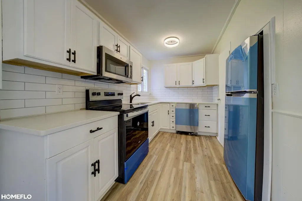 6072 Center Road Traverse City City MI 49686