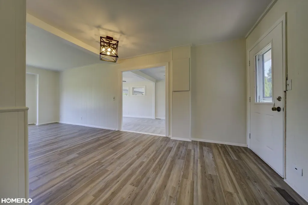 6072 Center Road Traverse City City MI 49686