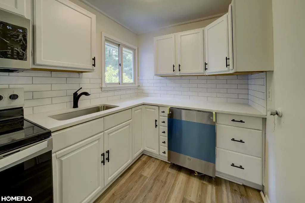 6072 Center Road Traverse City City MI 49686