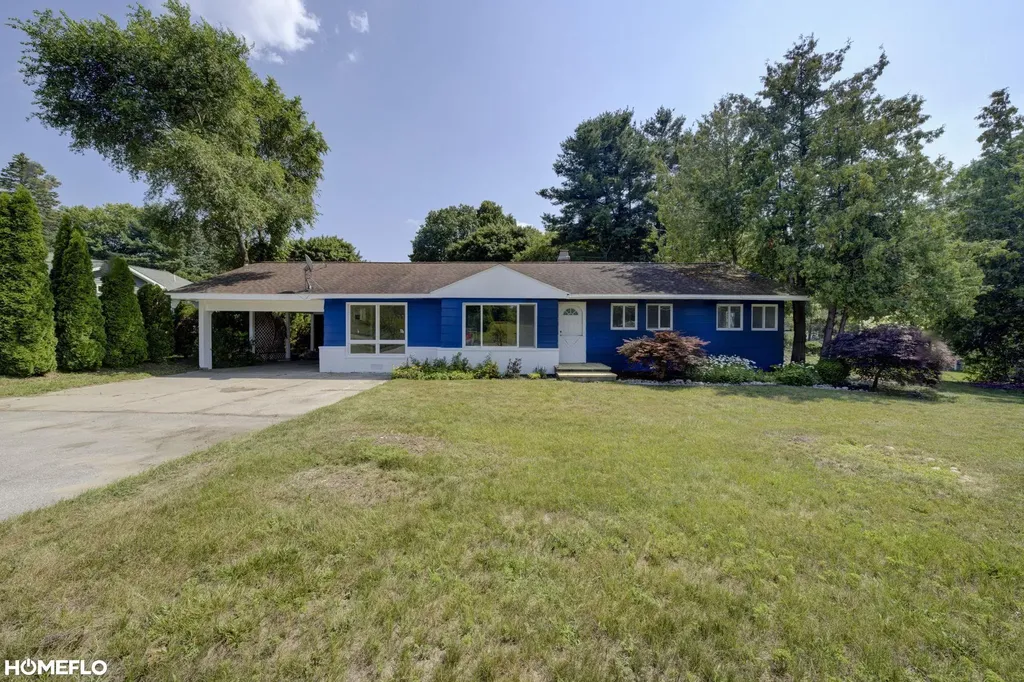 6072 Center Road Traverse City City MI 49686