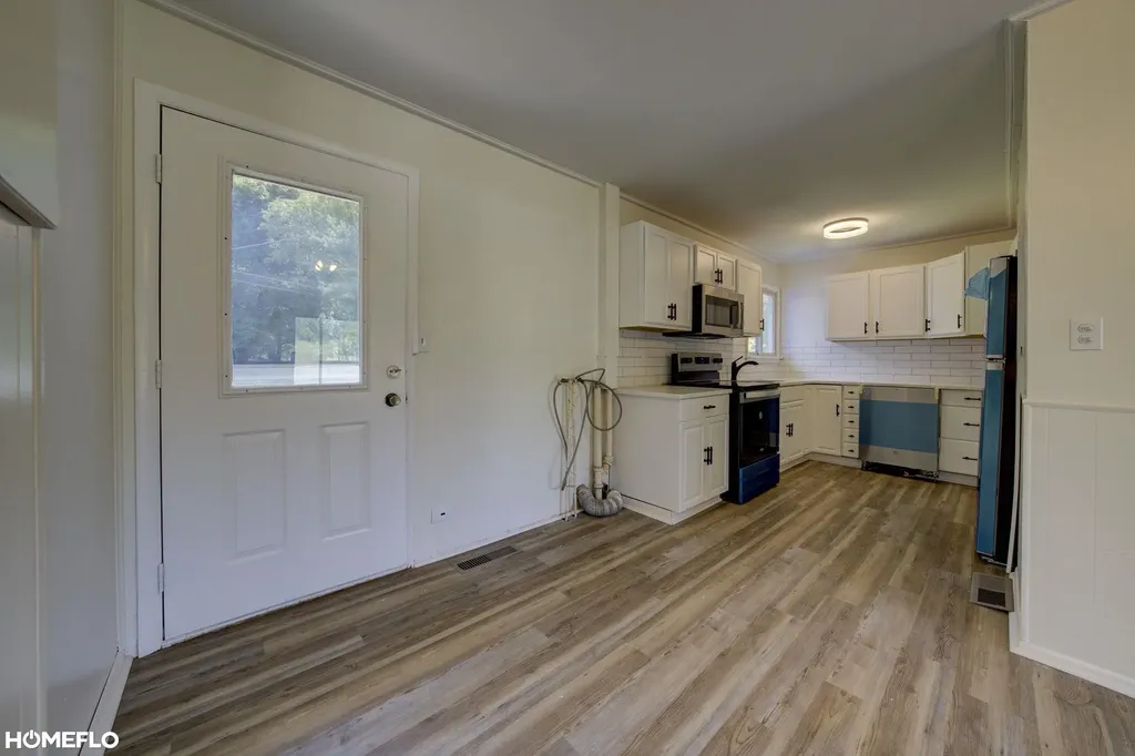 6072 Center Road Traverse City City MI 49686
