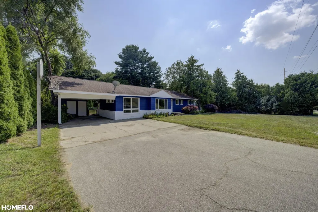 6072 Center Road Traverse City City MI 49686