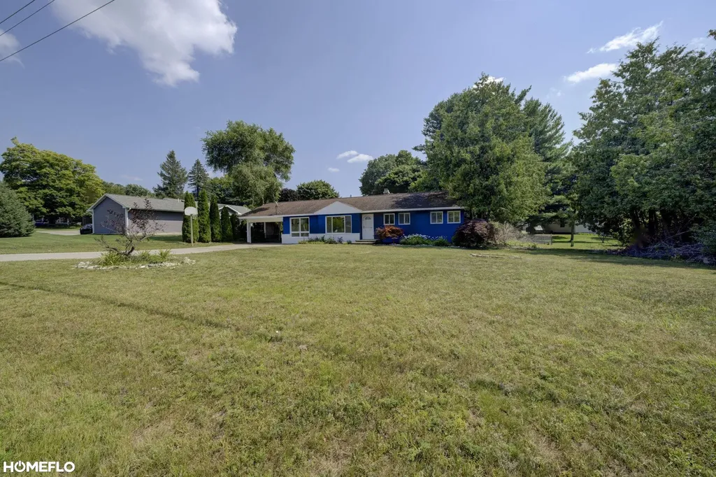 6072 Center Road Traverse City City MI 49686