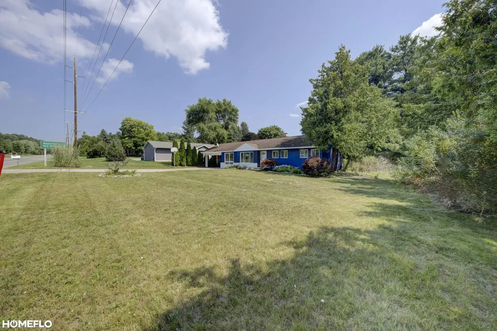 6072 Center Road Traverse City City MI 49686