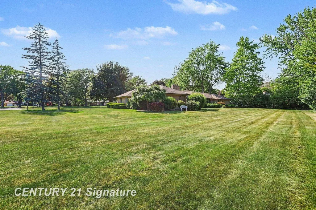 57 E Hannum Boulevard Saginaw Charter Township MI 48602