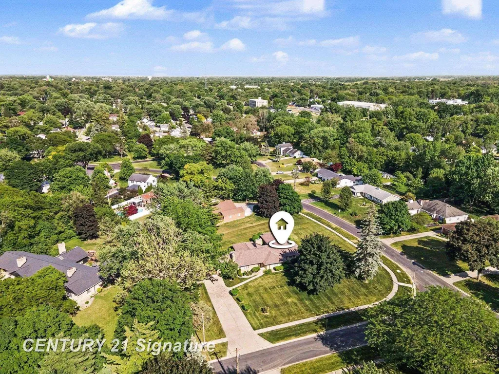 57 E Hannum Boulevard Saginaw Charter Township MI 48602