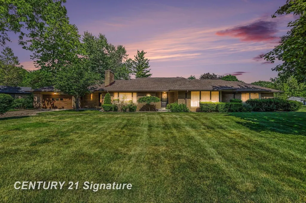 57 E Hannum Boulevard Saginaw Charter Township MI 48602
