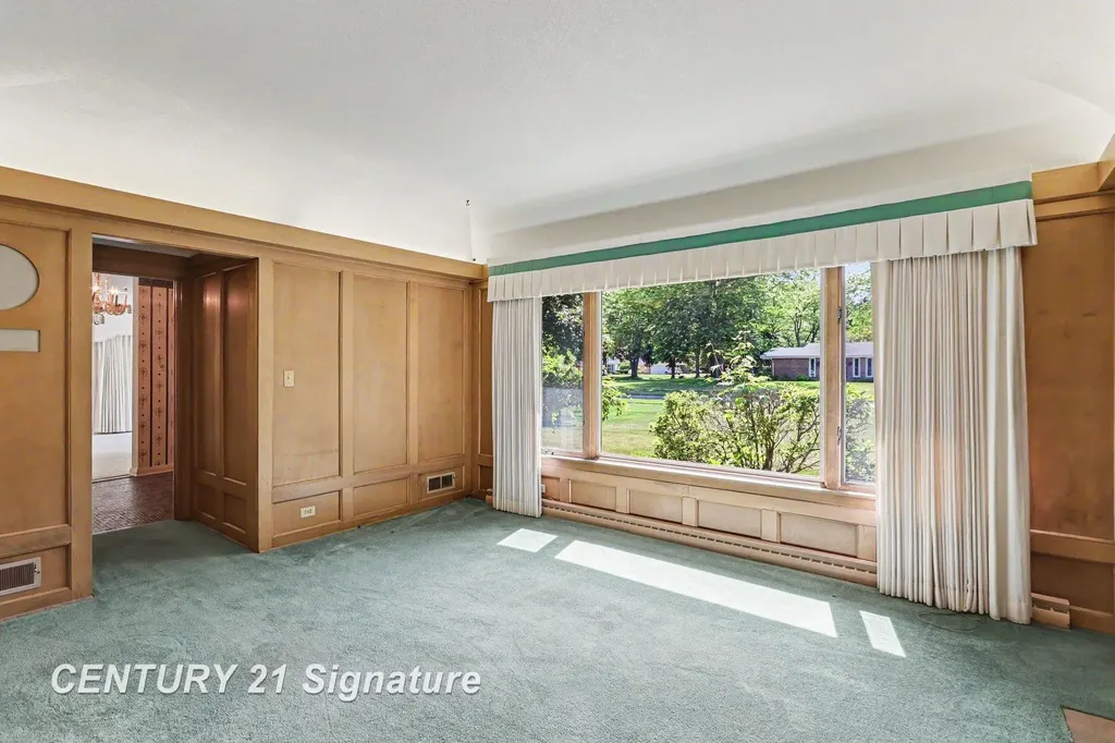 57 E Hannum Boulevard Saginaw Charter Township MI 48602