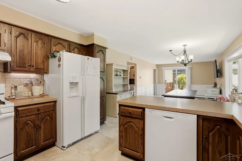 1275 Pius Street Saginaw Charter Township MI 48638