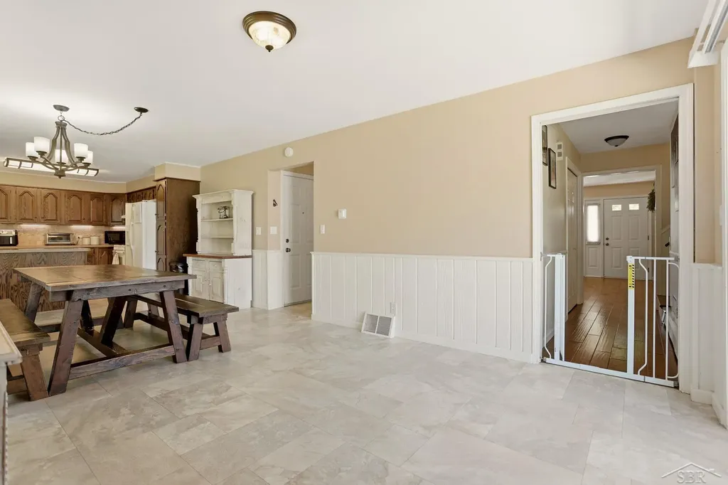 1275 Pius Street Saginaw Charter Township MI 48638
