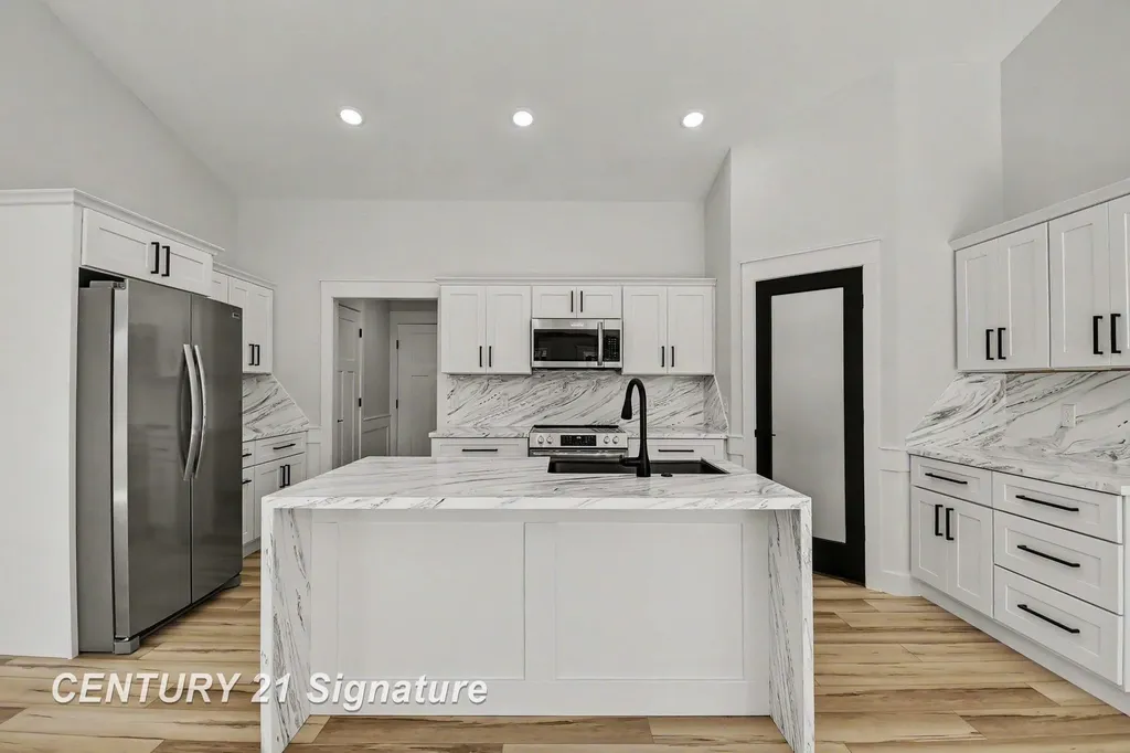 8610 Foxtail Trail Tittabawassee Township MI 48623