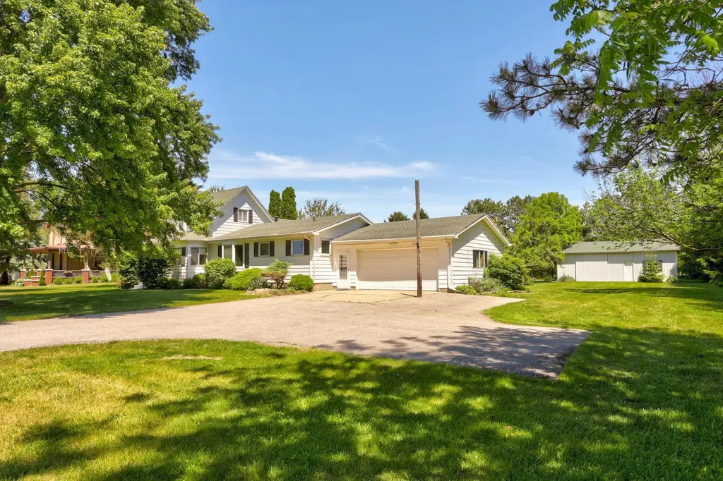 1305 S Gera Road Blumfield Township MI 48734