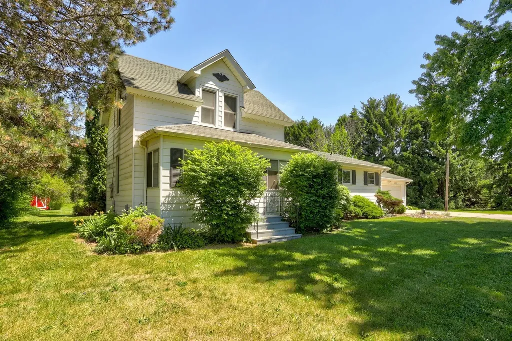 1305 S Gera Road Blumfield Township MI 48734