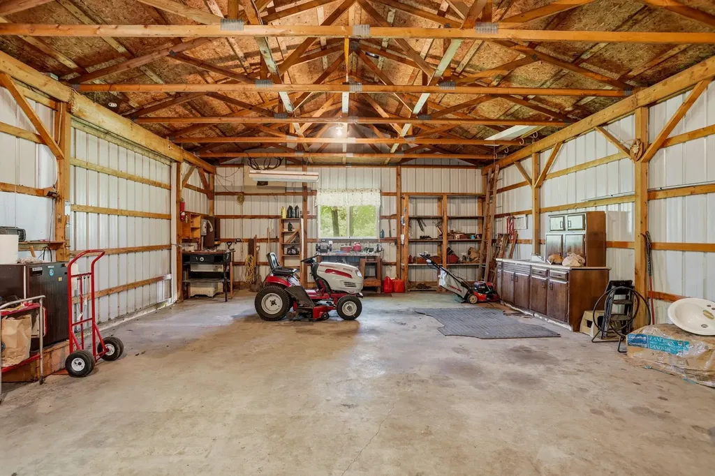 1305 S Gera Road Blumfield Township MI 48734