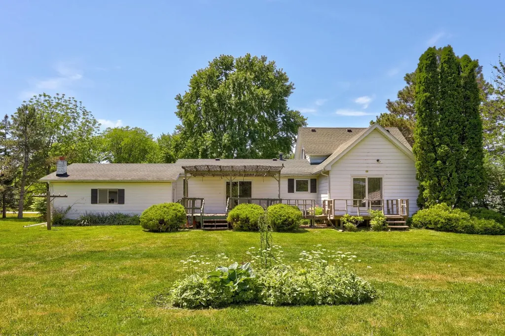 1305 S Gera Road Blumfield Township MI 48734