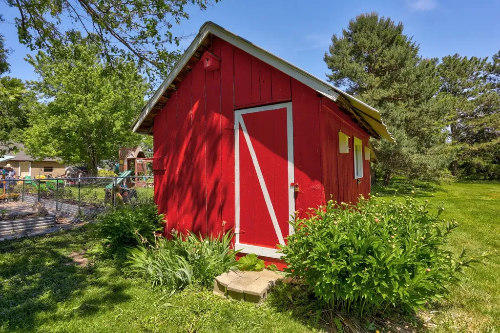 1305 S Gera Road Blumfield Township MI 48734