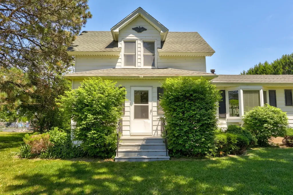 1305 S Gera Road Blumfield Township MI 48734