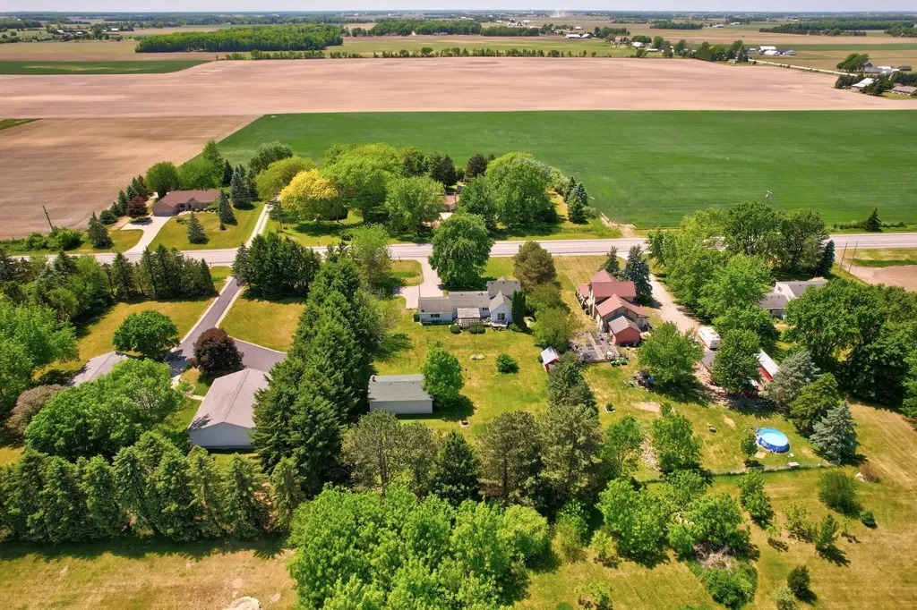 1305 S Gera Road Blumfield Township MI 48734