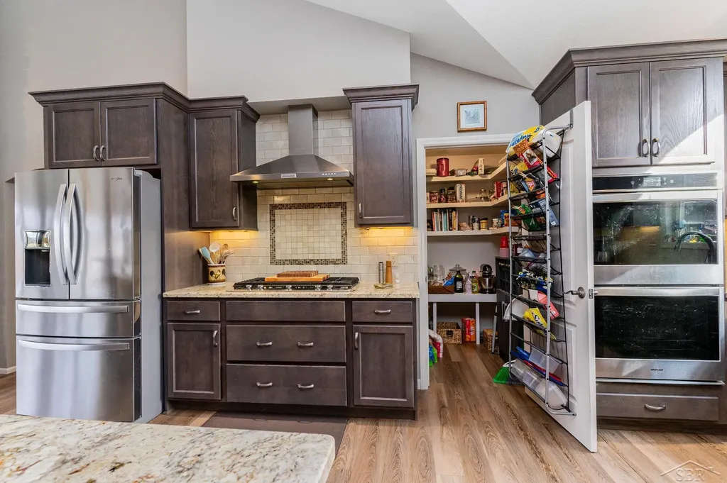 4589 N Island Drive Edenville Township MI 48657