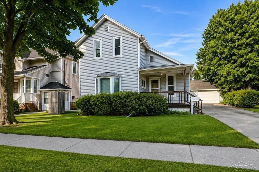 903 Marsac Street Bay City City MI 48708