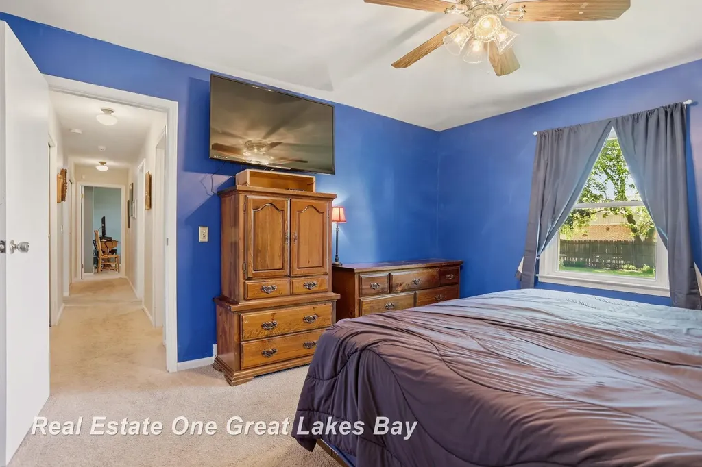 5469 George Street Saginaw Charter Township MI 48603