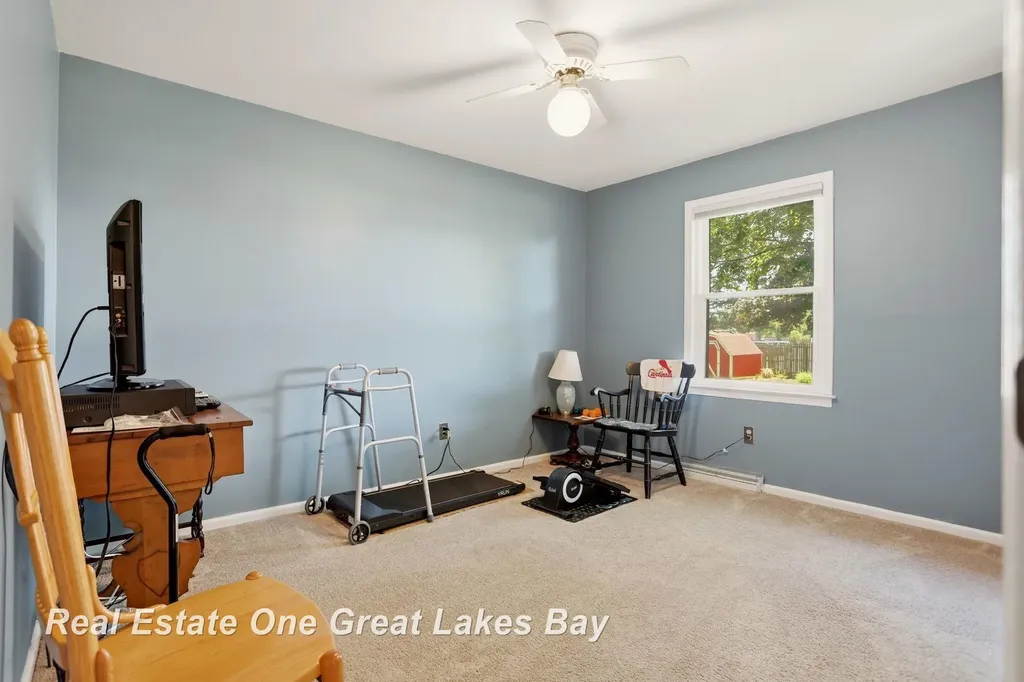 5469 George Street Saginaw Charter Township MI 48603