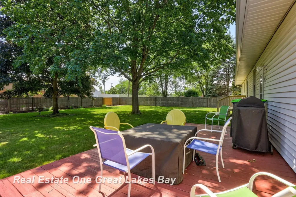 5469 George Street Saginaw Charter Township MI 48603