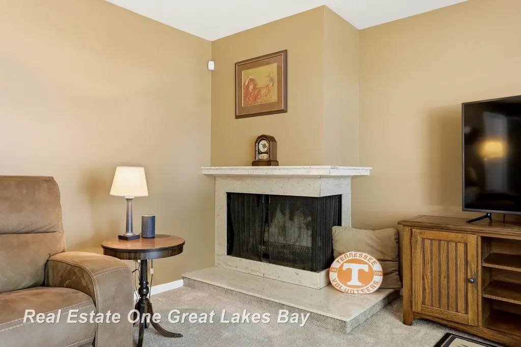 5469 George Street Saginaw Charter Township MI 48603