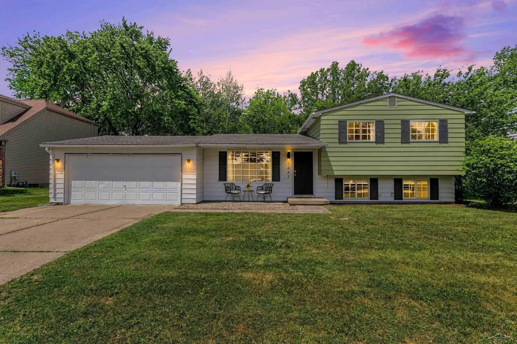 1447 Cedarwood Drive Flushing City MI 48433