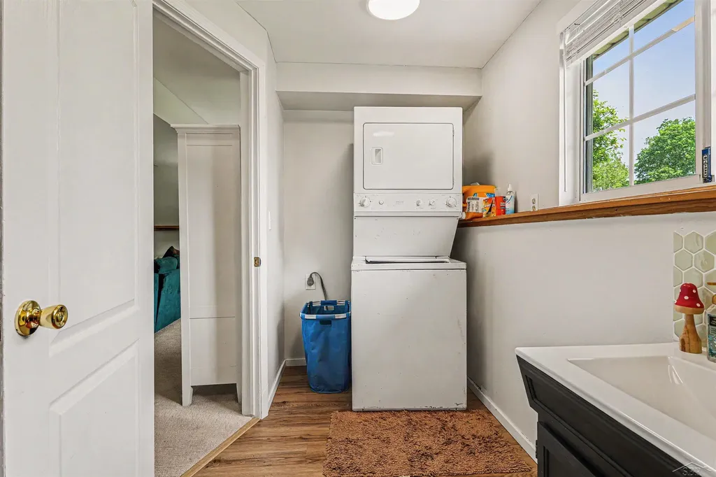1447 Cedarwood Drive Flushing City MI 48433