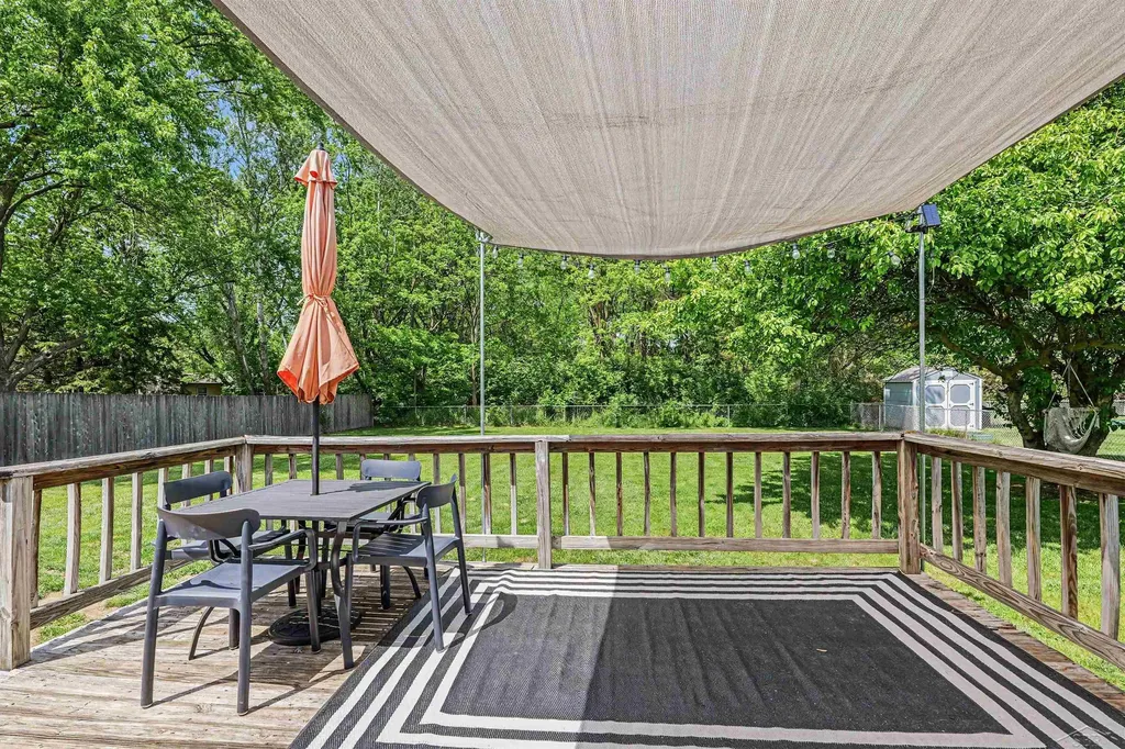 1447 Cedarwood Drive Flushing City MI 48433