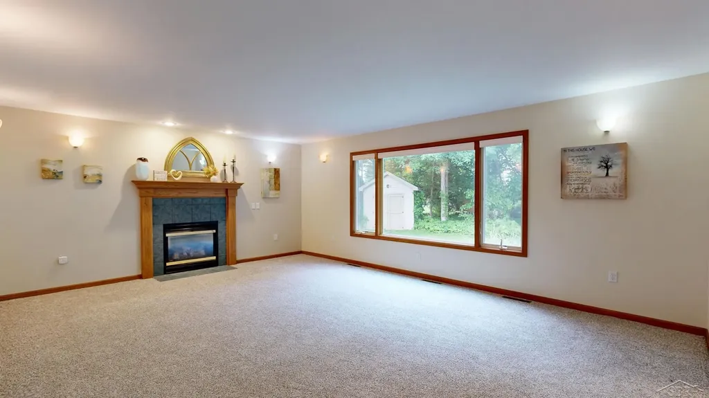 3227 Setting Sun Boulevard Saginaw Charter Township MI 48603