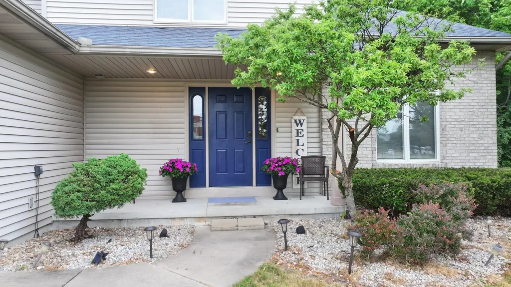 3227 Setting Sun Boulevard Saginaw Charter Township MI 48603
