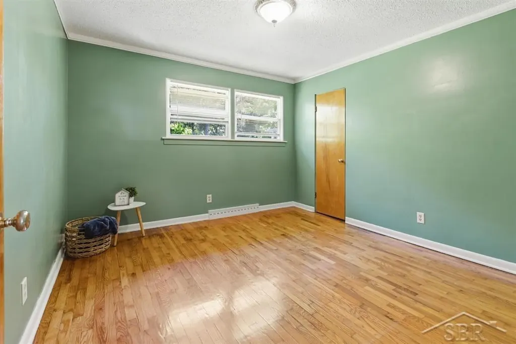 1316 Rainbow Drive Saginaw Charter Township MI 48638