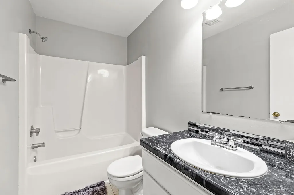 2213 Matthew Drive Frankenlust Township MI 48706