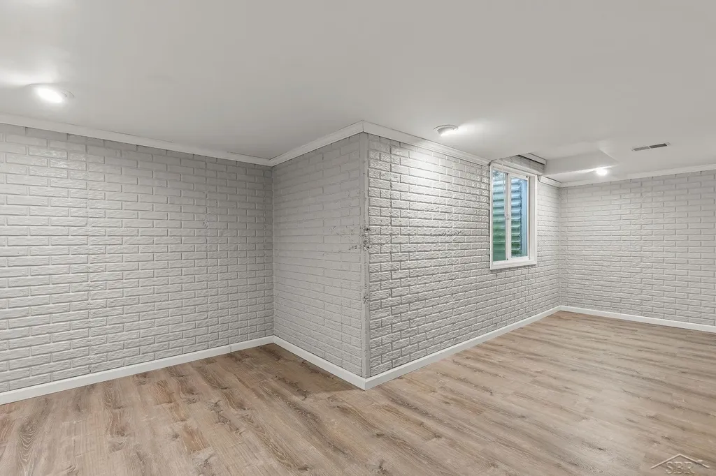 2213 Matthew Drive Frankenlust Township MI 48706