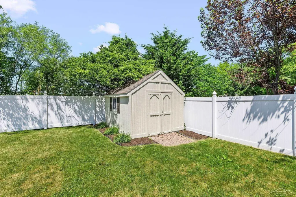 2213 Matthew Drive Frankenlust Township MI 48706