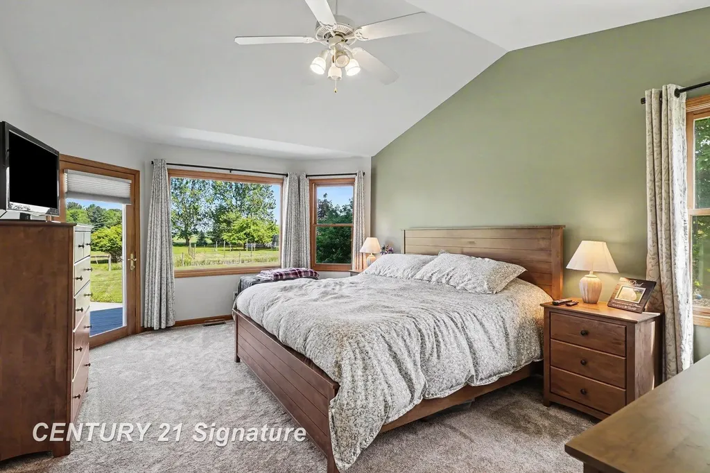 3790 N Gleaner Road Thomas Township MI 48623