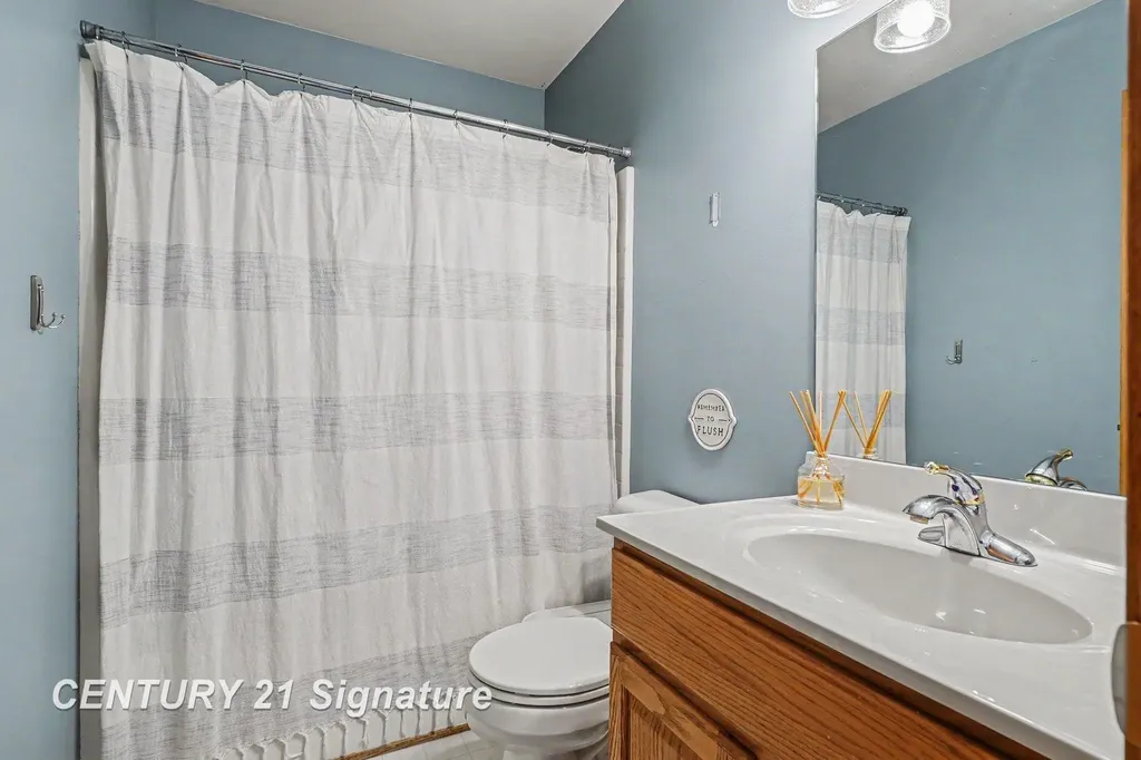 3790 N Gleaner Road Thomas Township MI 48623