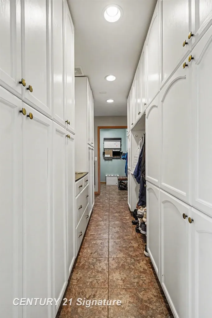 3790 N Gleaner Road Thomas Township MI 48623