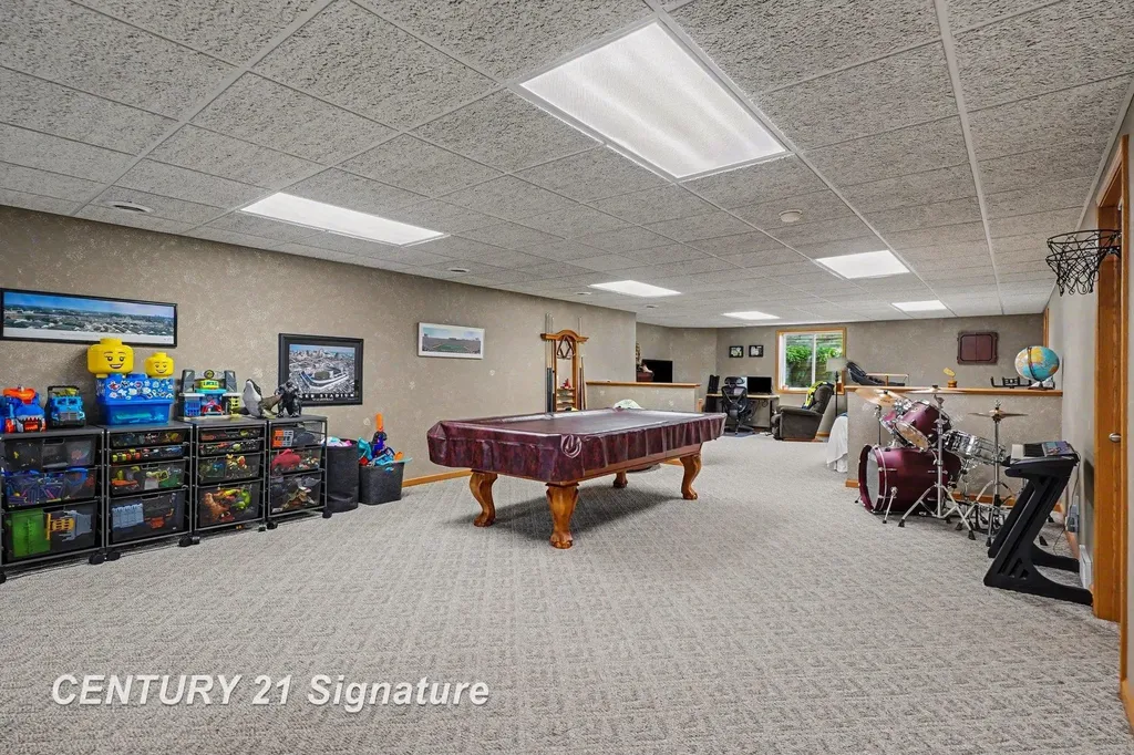 3790 N Gleaner Road Thomas Township MI 48623