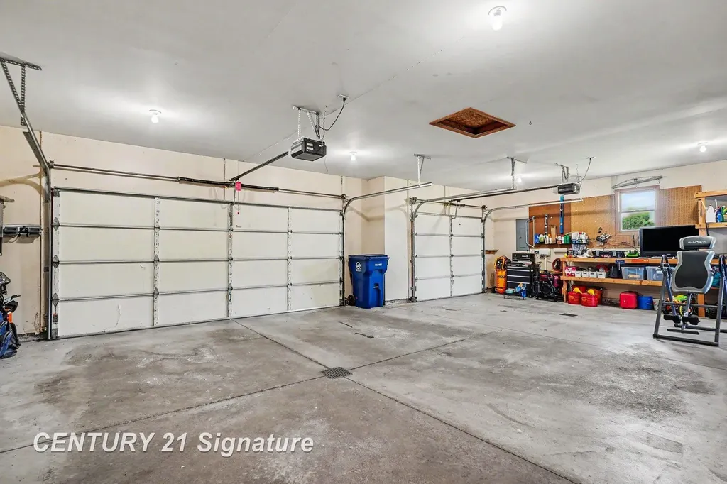 3790 N Gleaner Road Thomas Township MI 48623