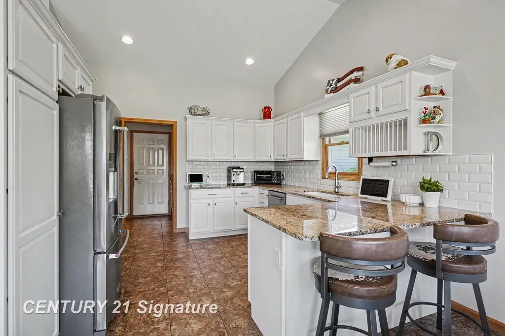 3790 N Gleaner Road Thomas Township MI 48623