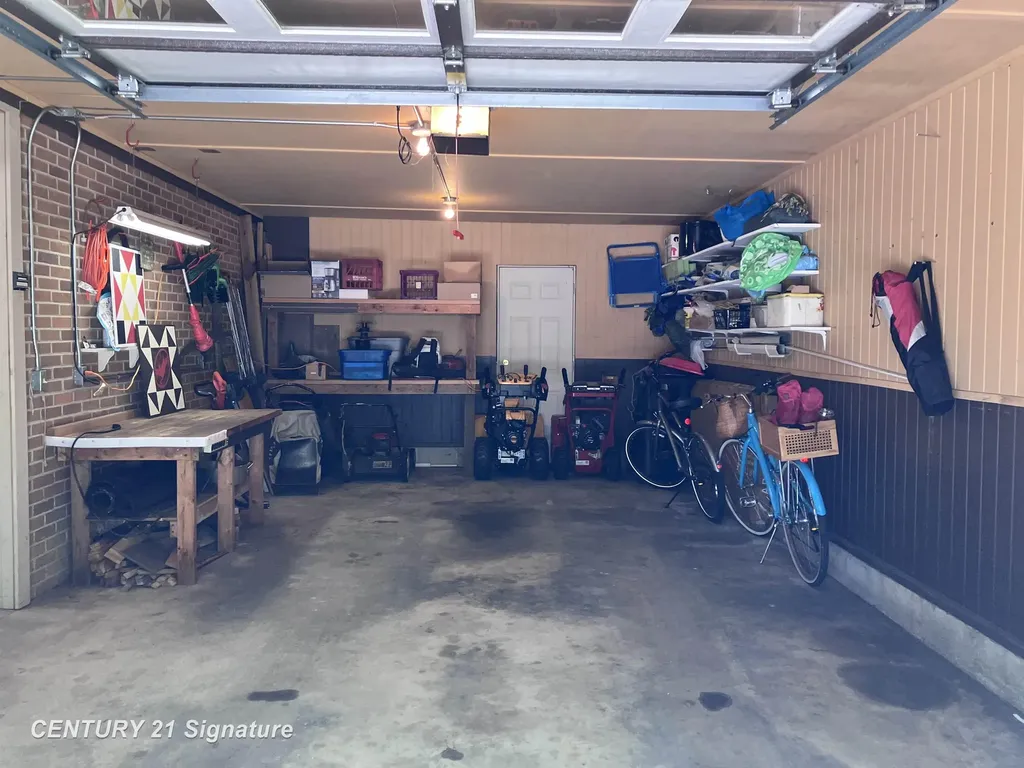 1820 Lawrence Drive Midland City MI 48640